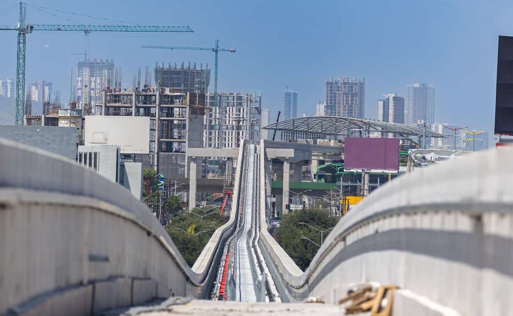 Samuel García supervisa líneas 4 y 6 del Metro de Monterrey; obras registran avance de 80 por ciento.
Foto: Especial.