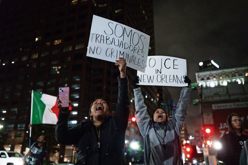 Asistentes a una manifestación contra la represión migratoria en Nueva Orleans, Louisiana, el 6 de diciembre pasado. Foto: de OLGA FEDOROVA. EFE