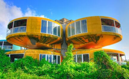 Paseo por la ciudad de los ovnis