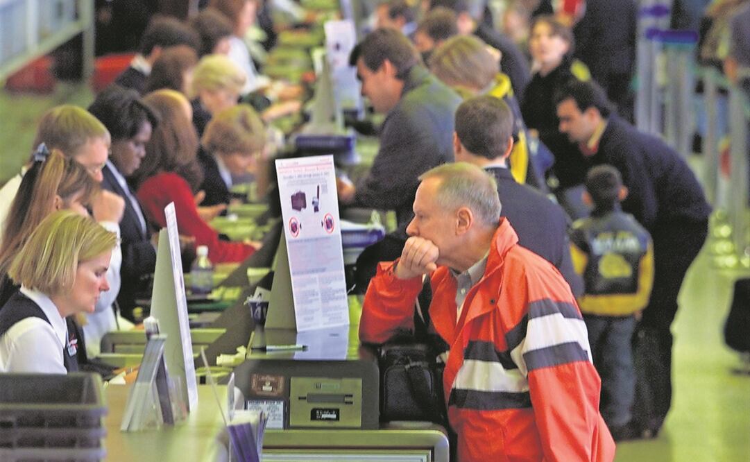 De acuerdo con la consultora Cirium, del 20 al 27 de noviembre se prevén 75 mil 505 vuelos en los 20 principales aeropuertos de EU. Foto: Archivo / EL UNIVERSAL