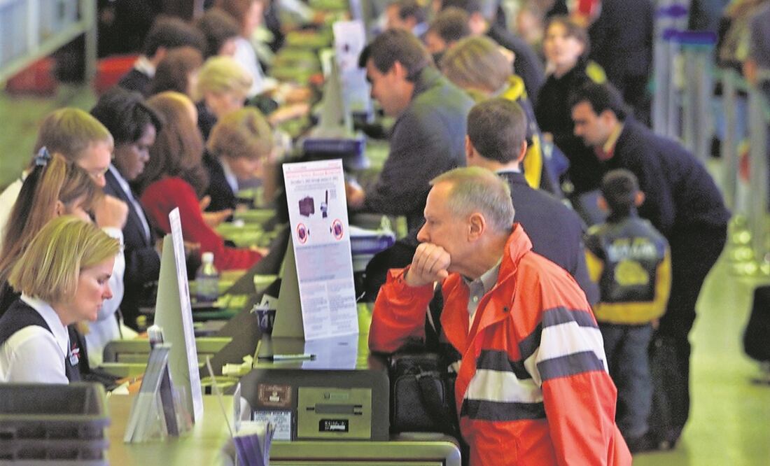 De acuerdo con la consultora Cirium, del 20 al 27 de noviembre se prevén 75 mil 505 vuelos en los 20 principales aeropuertos de EU. Foto: Archivo / EL UNIVERSAL