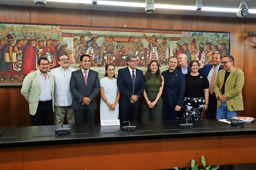 Eduardo Ramírez (tercero de izq. a der.) dijo que no desistirá de su aspiración de gobernar Chiapas, Foto: Tomada de Twitter