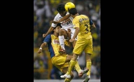 Carlos Sánchez demanda al América y a la FMF 