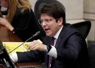 Petro pide ayuda a EU para investigar atentado contra Miguel Uribe; destaca que arma del sicario fue comprada en Arizona