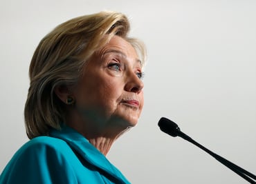 Ordenan publicar en septiembre nuevos correos de Hillary Clinton
