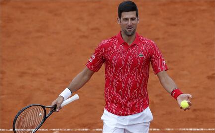 Djokovic denuncia una "caza de brujas" tras contagios en tenistas