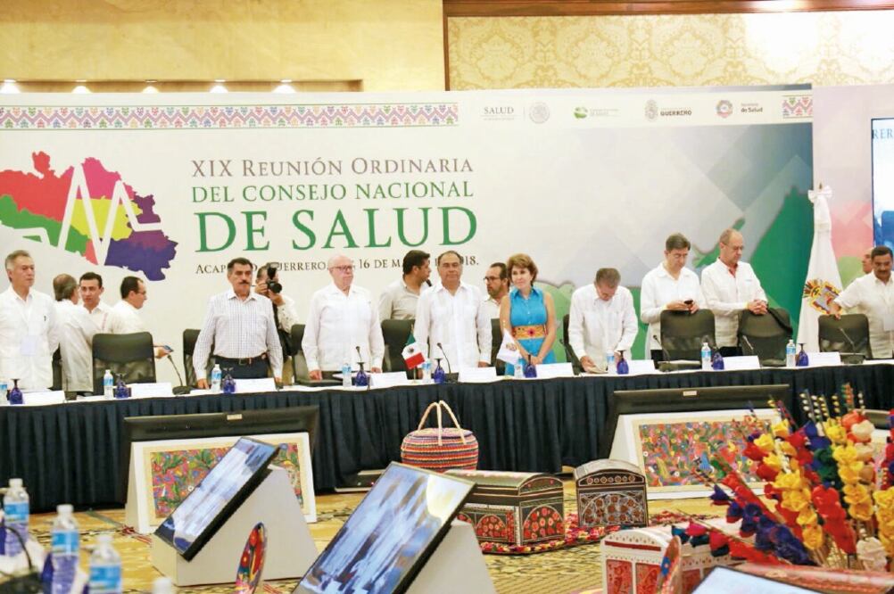 El secretario de Salud federal, José Narro, comentó que esta reunión convoca a los tomadores de decisiones y a personas comprometidas con este rubro.