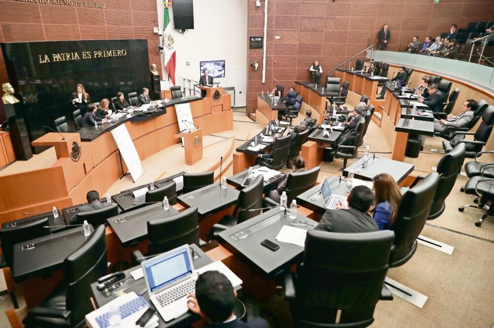 La Comisión de Justicia del Senado terminó la etapa de comparecencias de los 21 candidatos a ocupar la titularidad de la FEPADE, que está acéfala desde el pasado 20 de octubre, cuando Santiago Nieto fue cesado del cargo. (LUCÍA GODÍNEZ. EL UNIVERSAL)