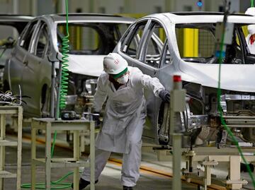 Trump anuncia este miércoles los esperados aranceles a las importaciones de autos