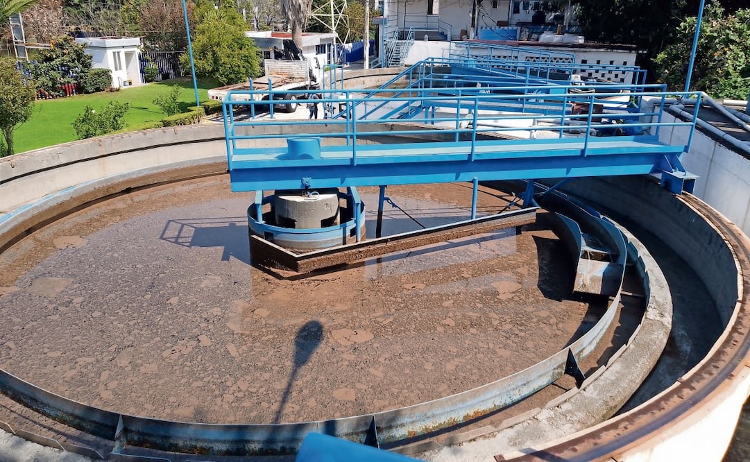 En Naucalpan hay siete plantas de tratamiento, tres de ellas están en funcionamiento; tres ubicadas en Lomas Verdes se encuentran en rehabilitación y una, la más pequeña, está descompuesta, señaló la subgerente de OAPAS. Foto: Rebeca Jiménez | El Universal