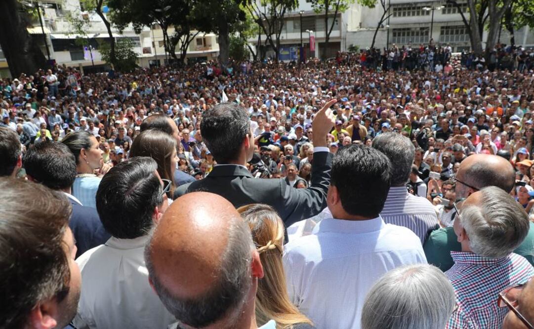 "Al falso diálogo ya nadie se presta", responde Guaidó a oferta de mediación de México y Uruguay