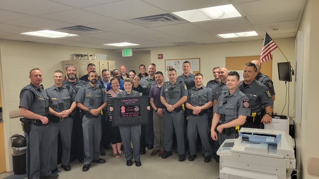 La mujer policía se ausentó de las aulas para tomar su tratamiento. Foto: Facebook NYS University Police at Binghamton