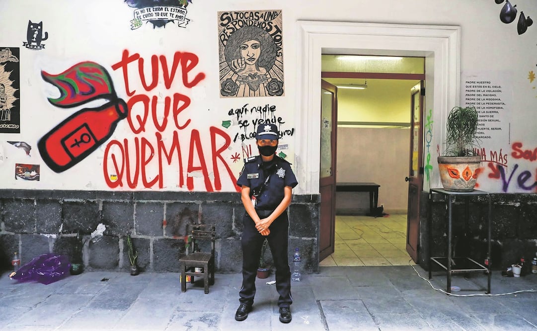 Tras la agresión de las tres mujeres de Okupa, autoridades capitalinas recuperaron el inmueble, sede alterna de la CNDH. Foto: Archivo/EL UNIVERSAL.