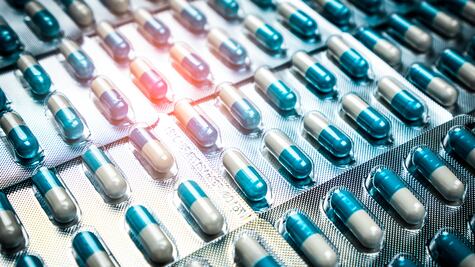 Tratamientos existentes se ponen a prueba contra la COVID-19