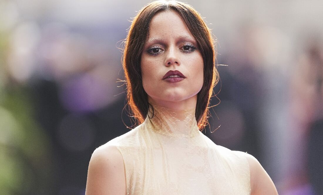 Jenna Ortega en la premier de "Merlina" en Londres (Julio 30 de 2025). Foto: Scott A Garfitt/Invision/AP.