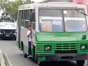 Choques con transporte público dejan dos lesionados en CDMX; Semovi anuncia medidas tras los incidentes
