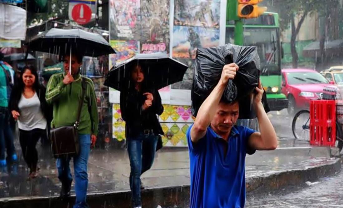 The areas of San Jerónimo Aculco and San Jerónimo Lidice saw the roads transformed into veritable rivers by the rain. (Photo: Taken from @ciudad_segura)