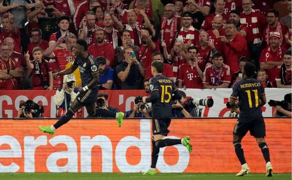 Vinícius festeja luego de que puso el empate  ante el Bayern Múnich. Foto: AFP