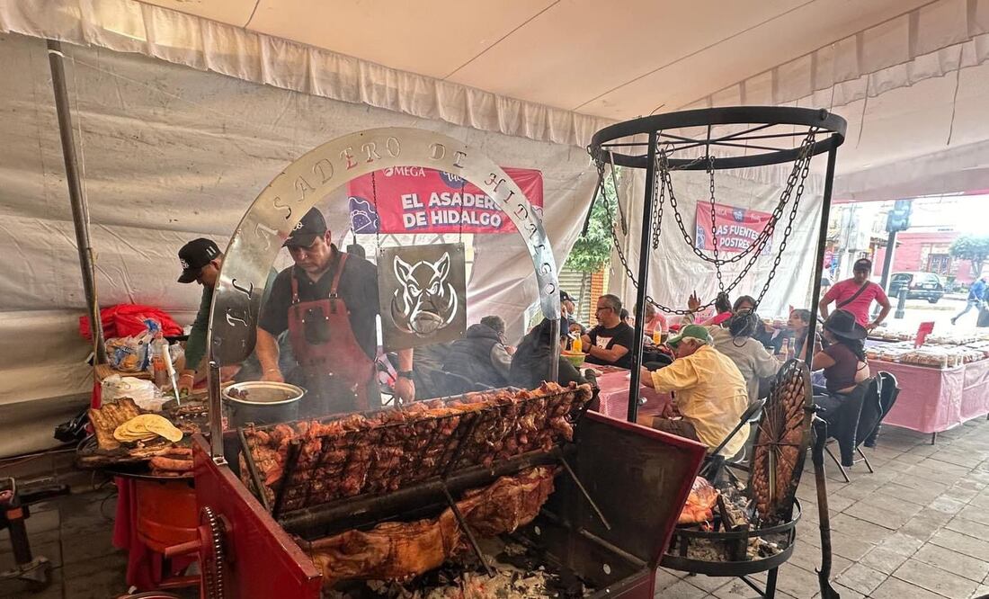 La Feria del Barro y el Taco en Metepec fue inaugurada este sábado 17 de agosto y concluirá mañana domingo 18. (Foto: Claudia González)