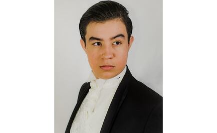 Él es Eduardo Martínez, el joven mexicano que ganó tres premios de ópera en Italia