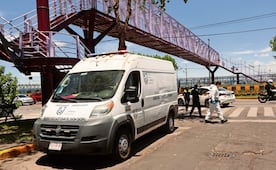 ¡Voló al cielo! Motociclista muere tras sufrir un accidente sobre Circuito Interior, cerca del AICM
