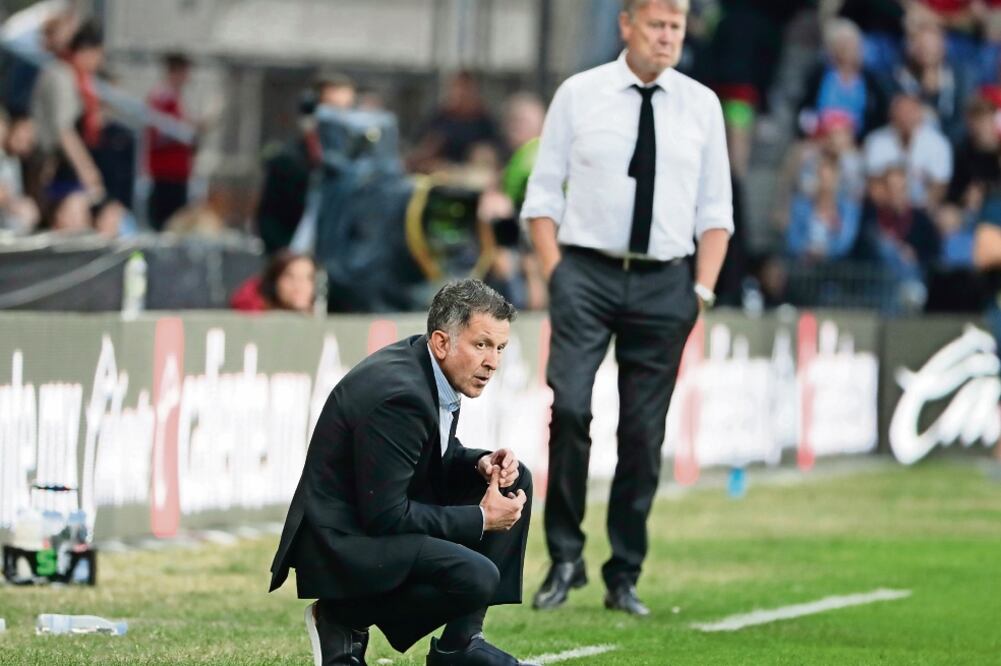 El técnico del Tricolor afirma que para el siguiente partido tratarán de hacer goles para ganar. Foto: LUIS CORTÉS. EL UNIVERSAL