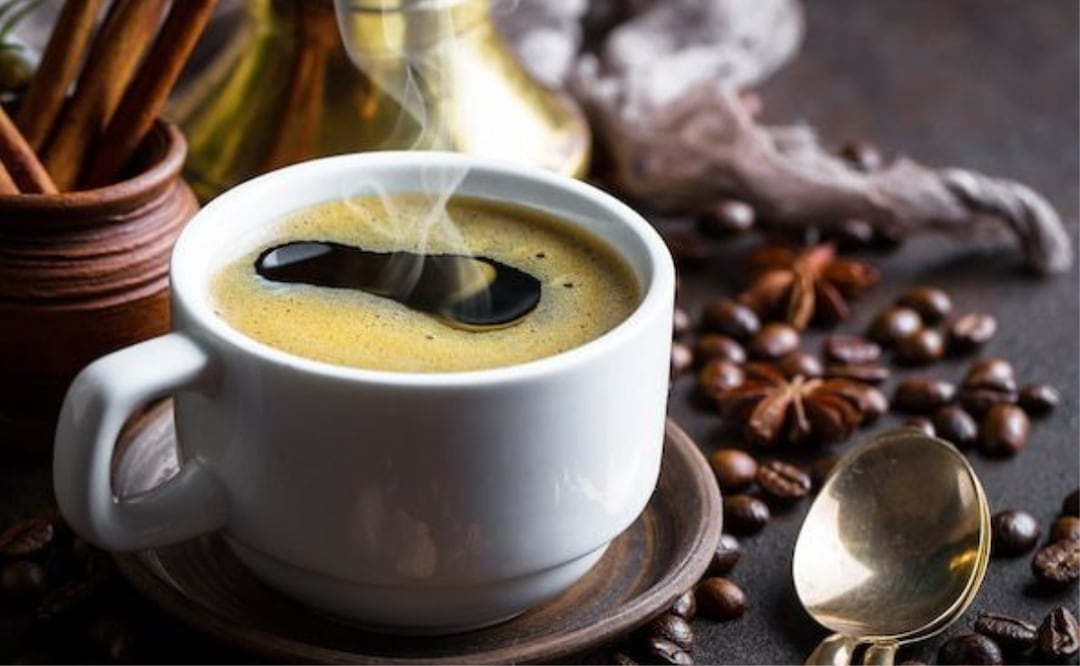 Café con aceite de oliva, la última tendencia. Fuente: Freepik.
