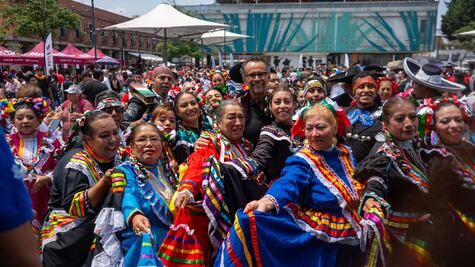 Con música, danza y talleres, Pilares celebran las fiestas patrias en Garibaldi