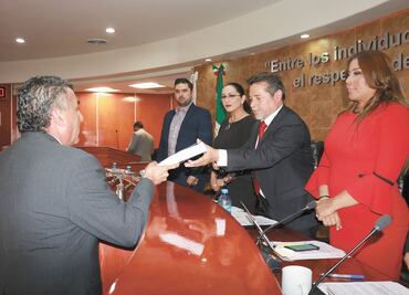 Instalan nuevo Congreso en presencia de Bonilla