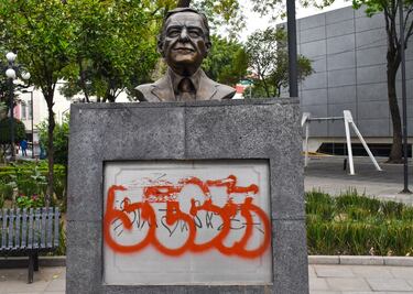 A menos de un año de ser reinaugurada, la Rotonda de los Locutores se encuentra vandalizada