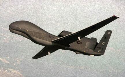 "IA, fácil de engañar", dice coronel que negó prueba simulada con dron que "mató" a operador "humano"