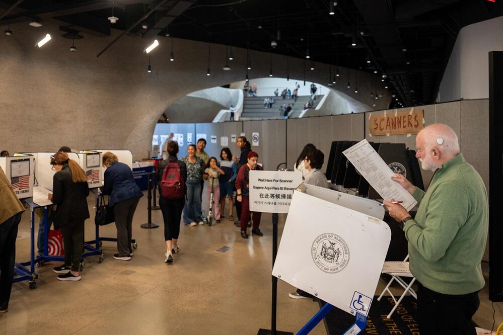 Votación anticipada en la ciudad de Nueva York el 1 de noviembre de 2024. Foto: AFP