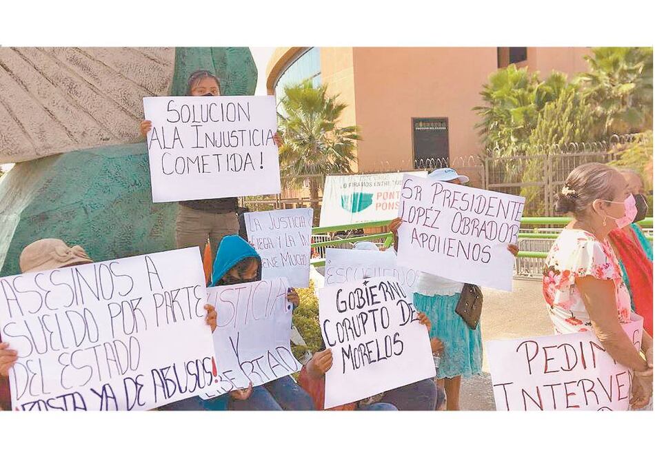 La protesta se realizó en el Palacio de Gobierno. Foto: ESPECIAL