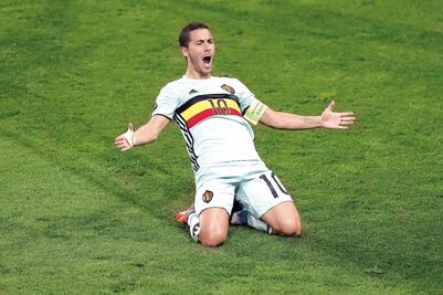 Bélgica cumple las expectativas; sigue Gales