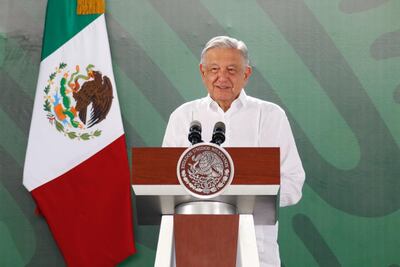 AMLO: Construir muros en la frontera con EU es faramalla, lo que hay que construir son puentes