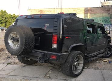 Asesinan a hombre a bordo de Hummer en Iztapalapa