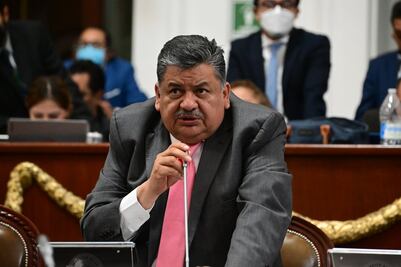 Impugna líder del PRI en el Congreso local reparto de pluris en la Sala Regional del TEPJF