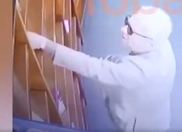 Si embajador robó un libro en Argentina será separado del cargo, advierte Ebrard