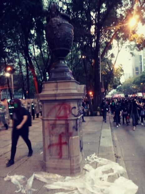 Daños a patrimonio cultural durante marcha feminista