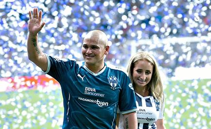 Humberto Suazo volverá a jugar con Monterrey; lo hará con Raya2