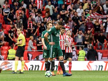 Betis cae en San Mamés sin Guardado en la cancha