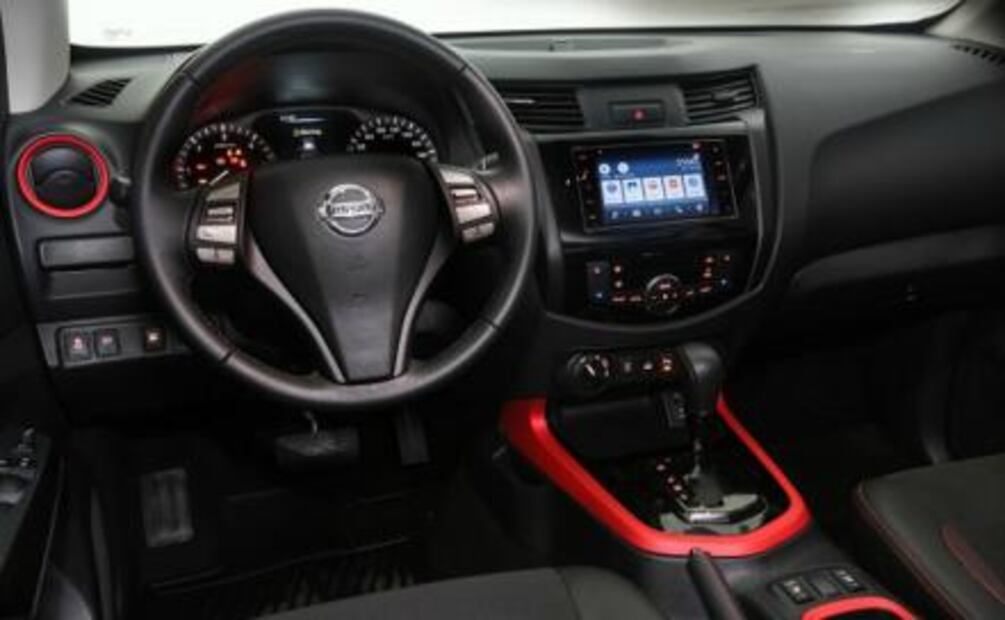 Nissan presenta el NP300 Frontier Attack Concept 