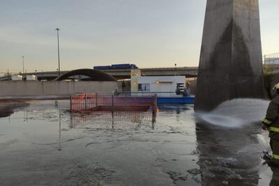 Continúan trabajos para ubicar origen de fuga de combustible en Ecatepec 