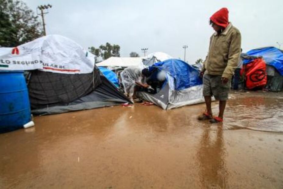 Pierden en Tijuana a más de 3 mil migrantes de la caravana