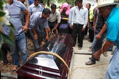 Sepultan a víctima de enfrentamiento en Chenalhó