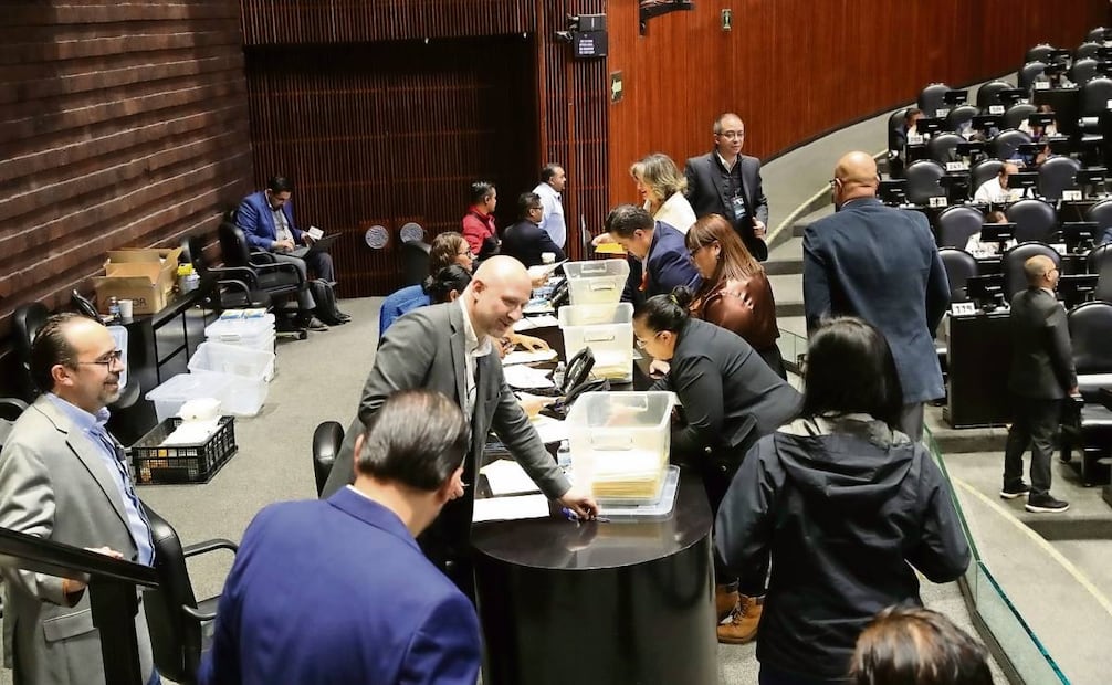 Quienes aprueben el examen serán sujetos de una evaluación de idoneidad, la cual se realizará del 10 al 12 de abril. Foto: Especial