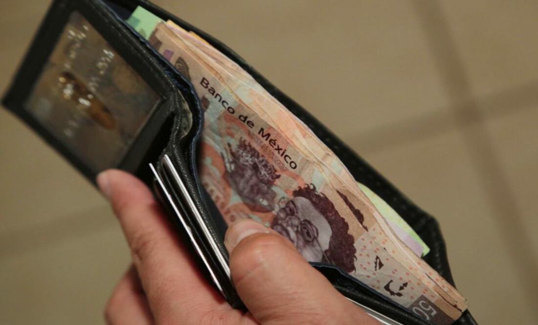 Para el 2024 el consenso redujo de 4.03% a 4% la inflación general de cierre del siguiente año con una subyacente en 4.12% frente al 4.13% que preveían antes. Foto: Archivo / EL UNIVERSAL