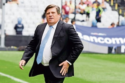 Con Herrera, demasiada expectativa, poca afición