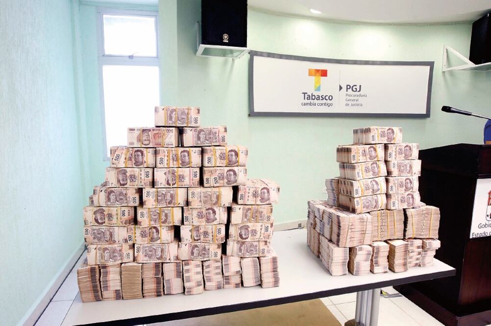 El director general de prevención de operaciones con recursos de procedencia ilícita de la CNBV, Sandro García, dijo que el país está transformando sus normas para tener mejores instrumentos en el combate a este delito (ARCHIVO EL UNIVERSAL)