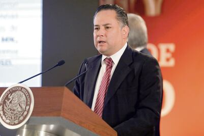 Consejo Mexicano de Negocios y Rosario Robles en indagatoria por campaña negra: UIF 